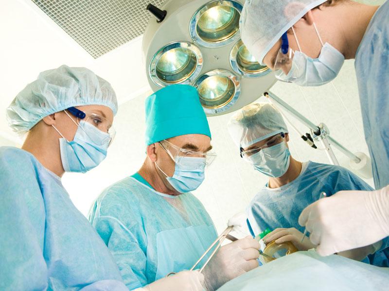 Operating theatre humidity control